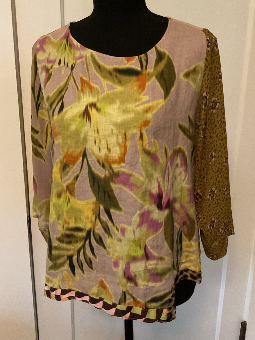 Alembika linen blend top Made in Israel